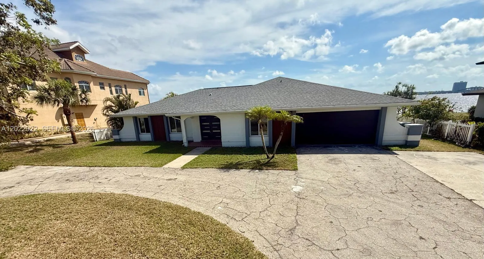 111 E NORTH SHORE AVE # 0, Other City - In The State Of Florida FL 33917