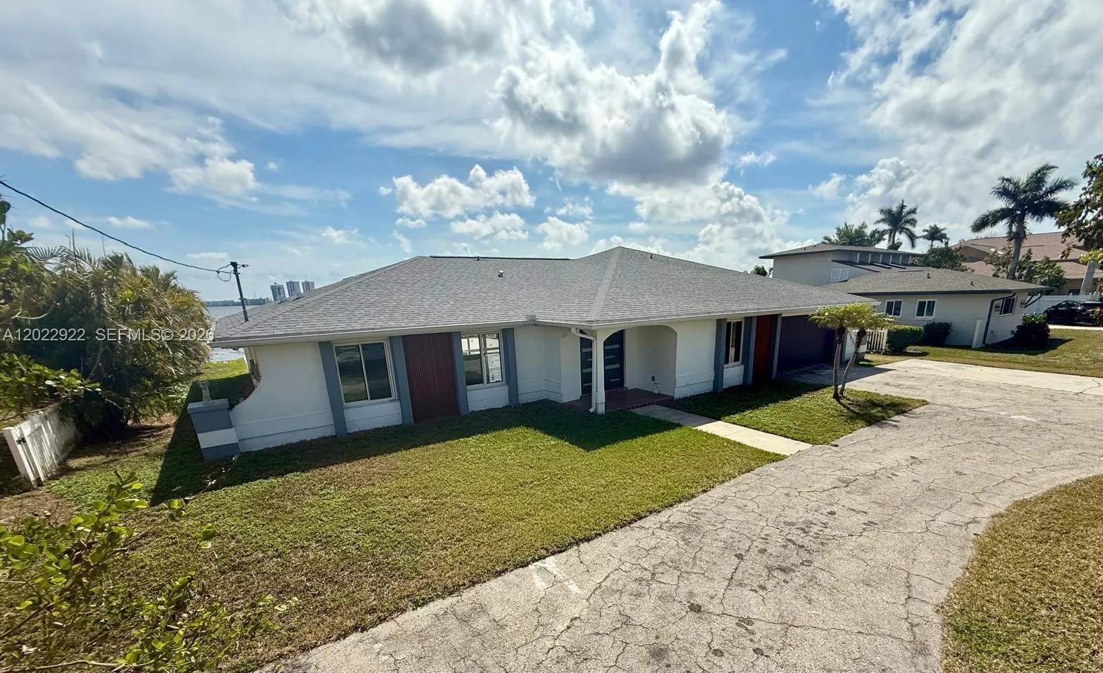 111 E NORTH SHORE AVE # 0, Other City - In The State Of Florida FL 33917