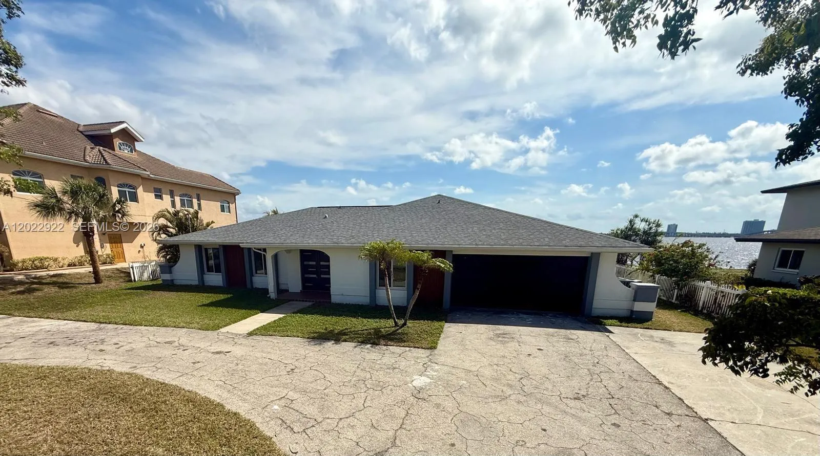 111 E NORTH SHORE AVE # 0, Other City - In The State Of Florida FL 33917