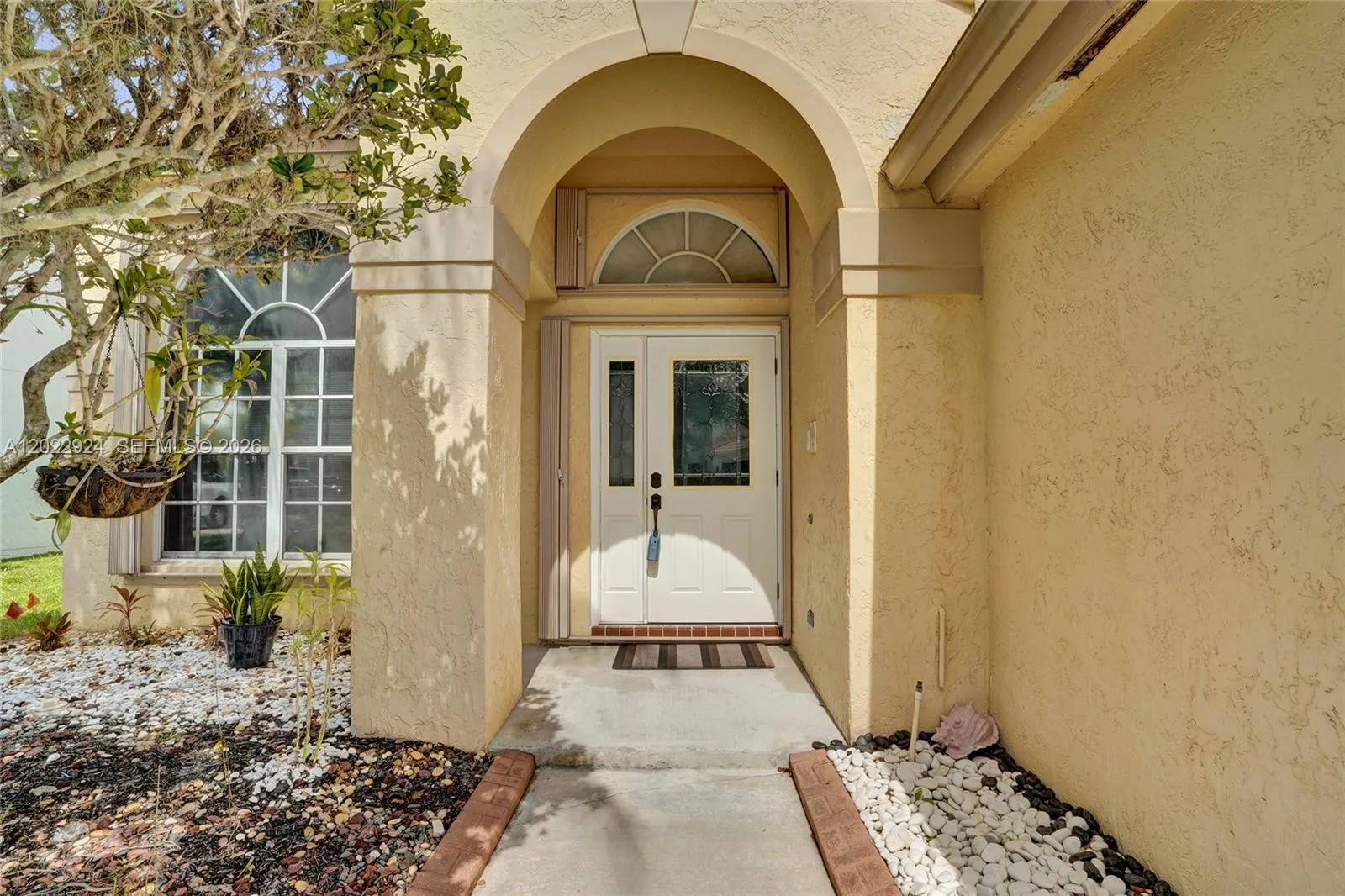 1155 NW 132nd Ave, Pembroke Pines FL 33028