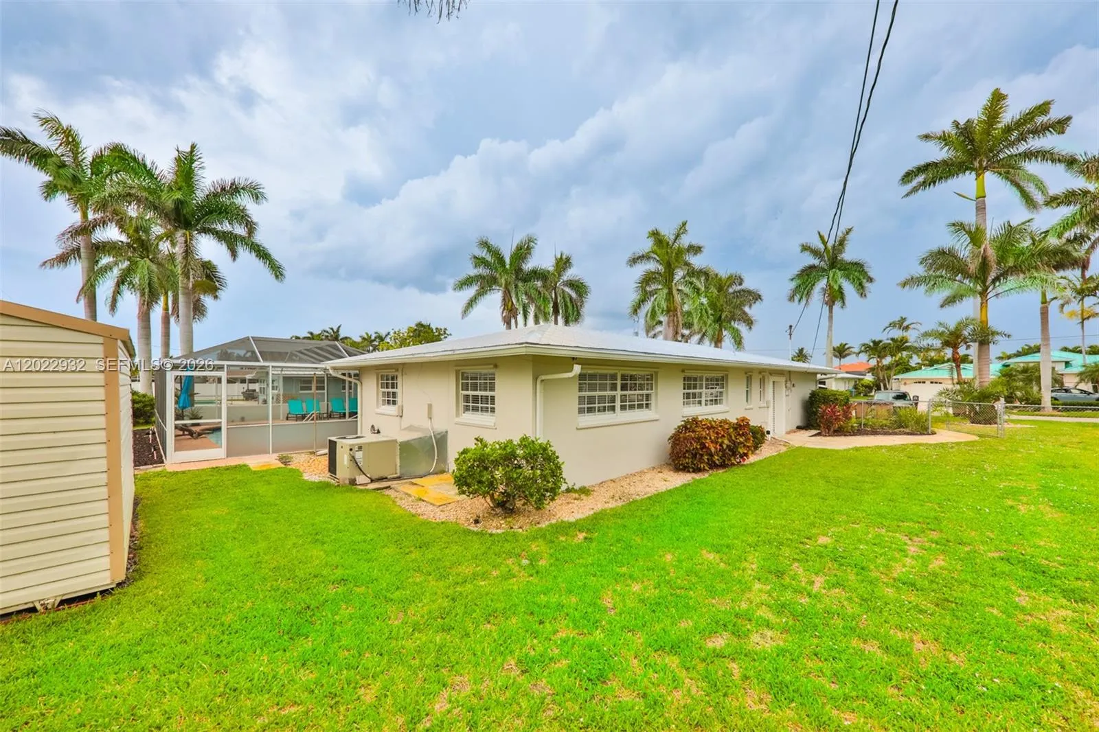 450 bayshore dr, Cape Coral FL 33904