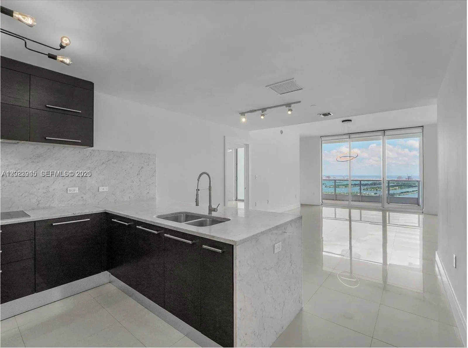 900 Biscayne Blvd # 4809, Miami FL 33132