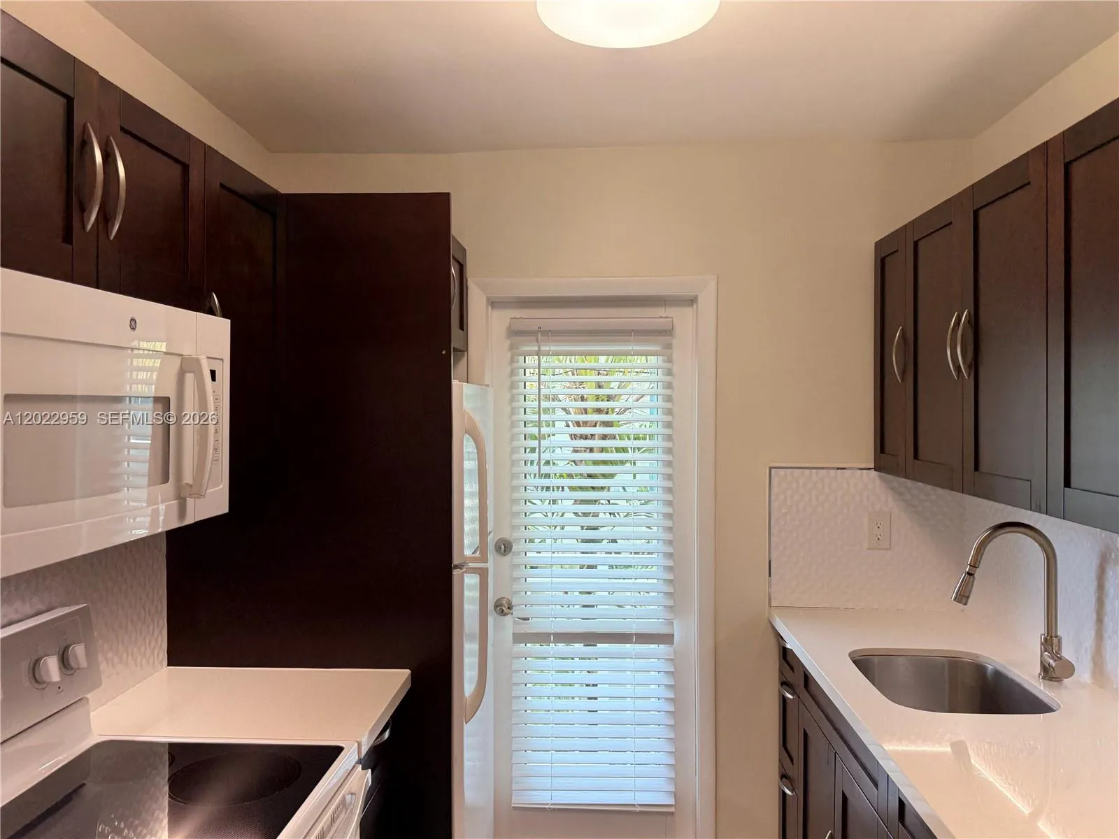 10001 W Bay Harbor Dr # 205, Bay Harbor Islands FL 33154