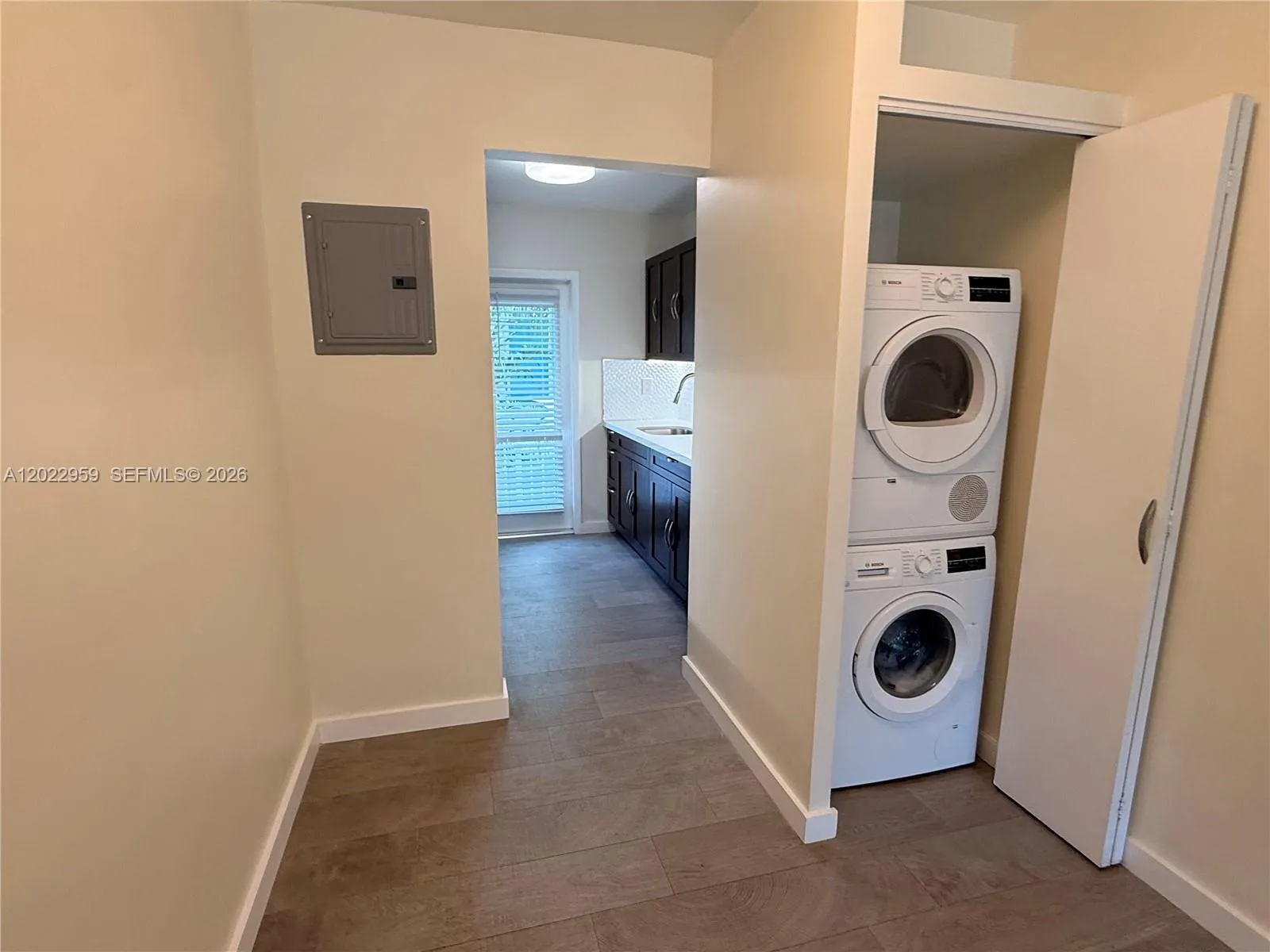10001 W Bay Harbor Dr # 205, Bay Harbor Islands FL 33154