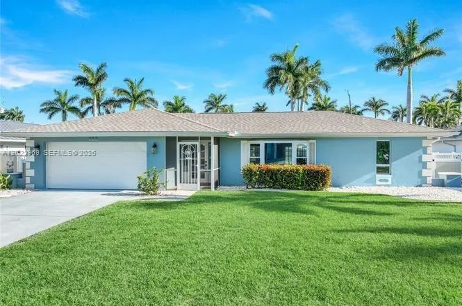355 Bayshore Dr, Cape Coral FL 33904