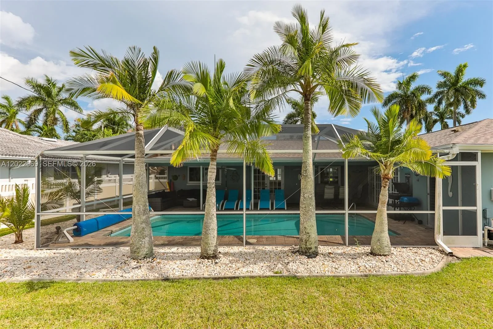 355 Bayshore Dr, Cape Coral FL 33904
