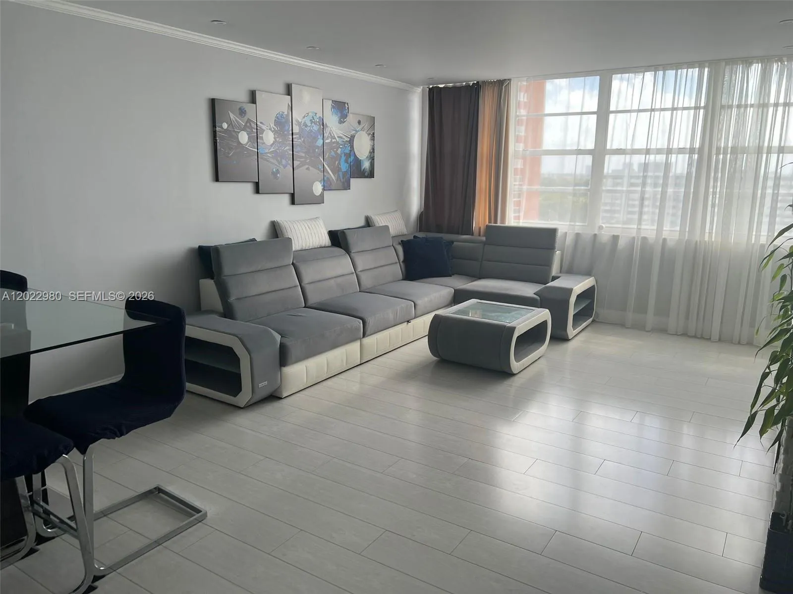 1301 NE Miami Gardens Dr # 1013W, Miami FL 33179
