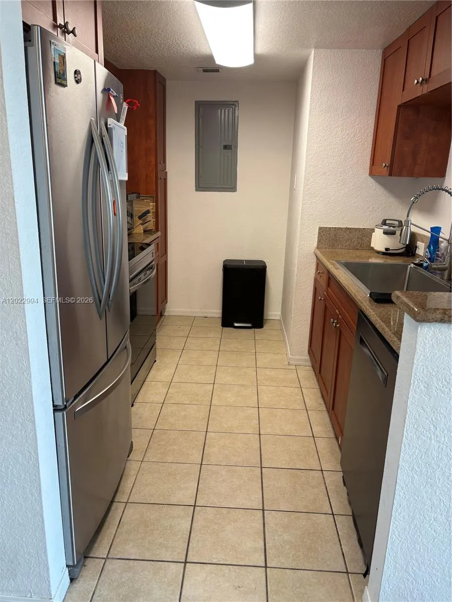36 NW 6th Ave # 802, Miami FL 33128