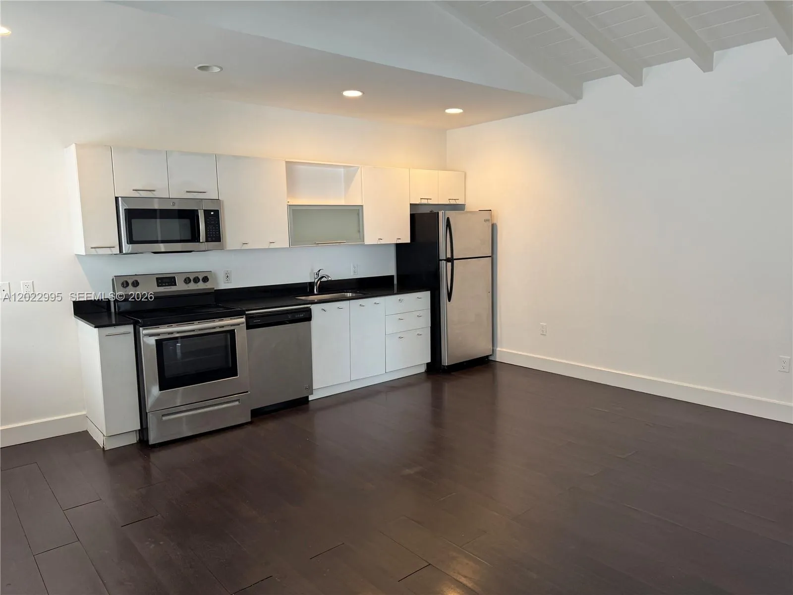 7734 Abbott Ave # 206, Miami Beach FL 33141