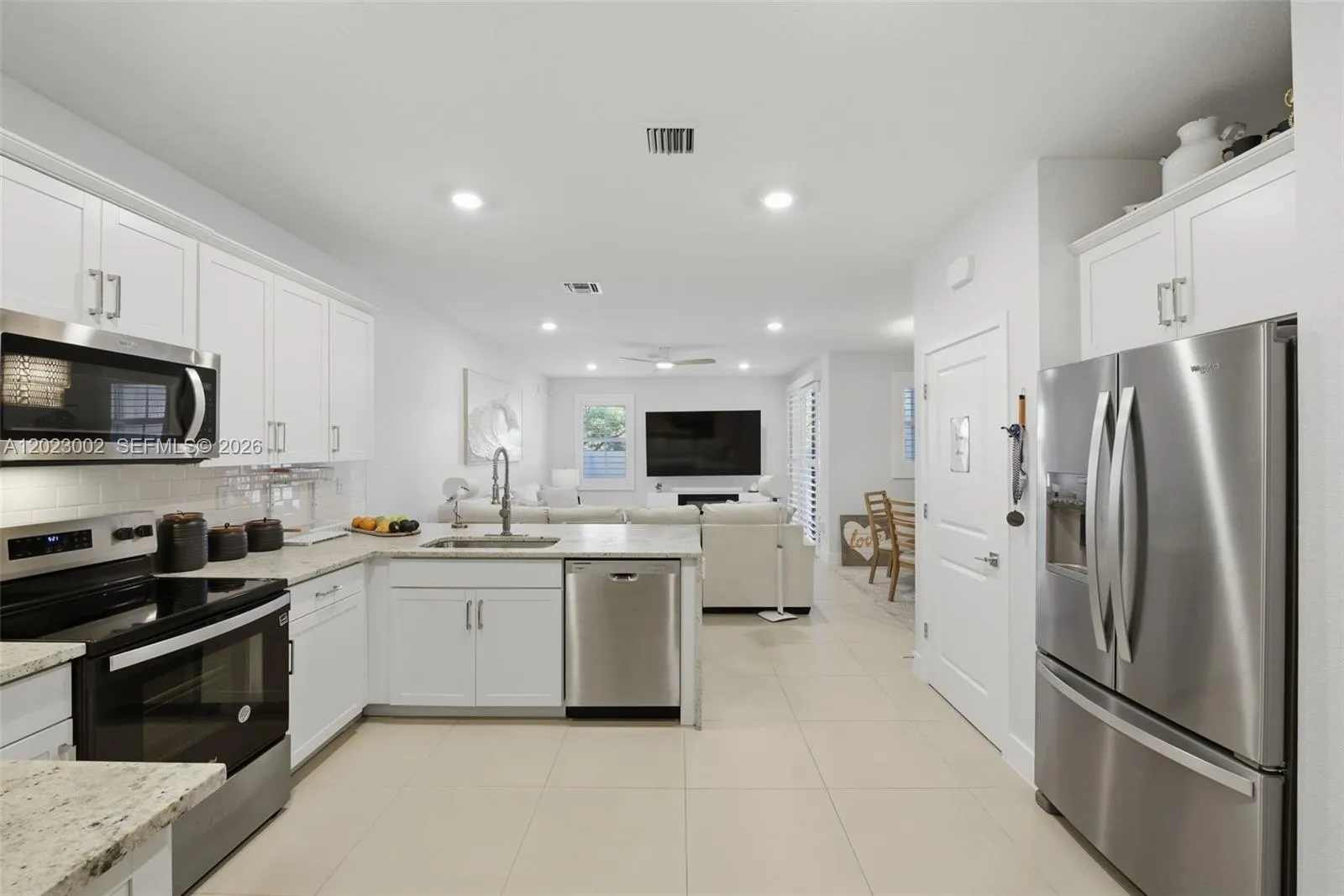 3 bedroom 2 bath for sale at 283 SW 169th Lane, Pembroke Pines FL 33027