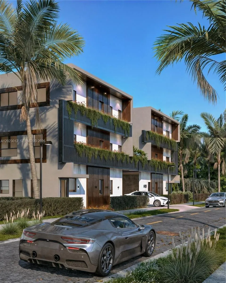 1534 SW 3rd St, Miami FL 33135