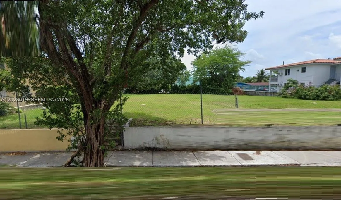 1534 SW 3rd St, Miami FL 33135