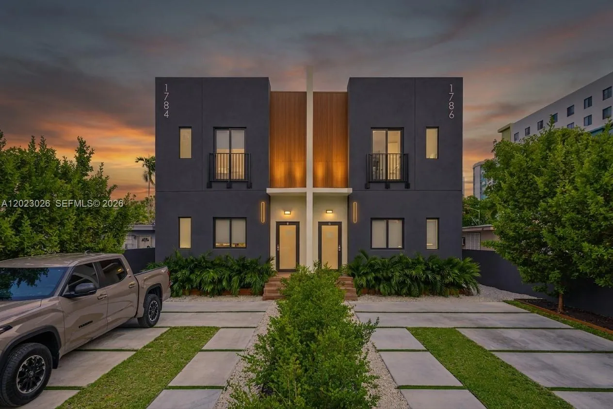 1784 & 1786 NW 31st St, Miami FL 33142