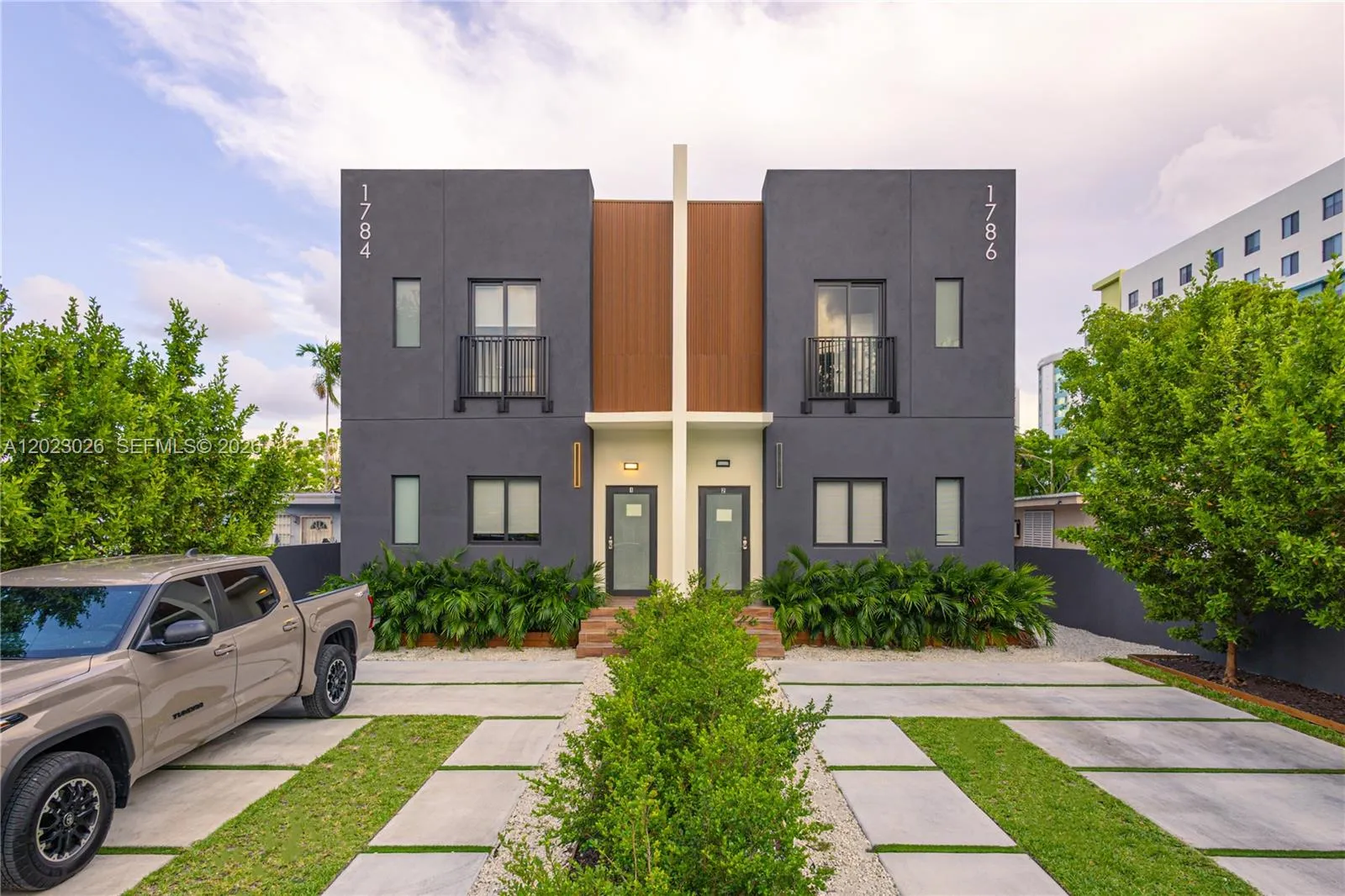 1784 & 1786 NW 31st St, Miami FL 33142