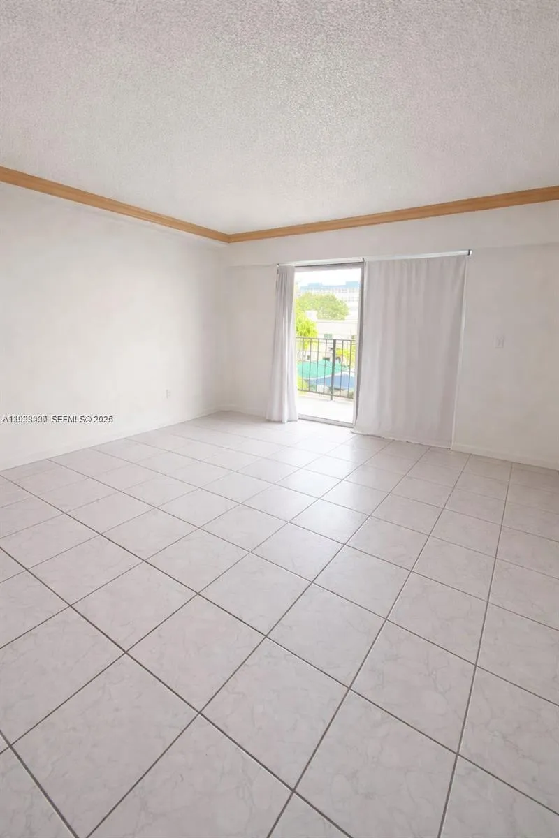 16508 NE 26th Ave # 303, North Miami Beach FL 33160