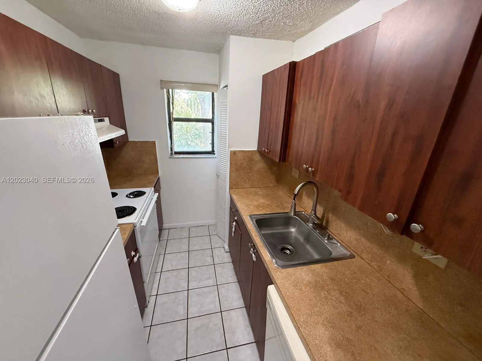 6975 NW 179th St # 204, Hialeah FL 33015