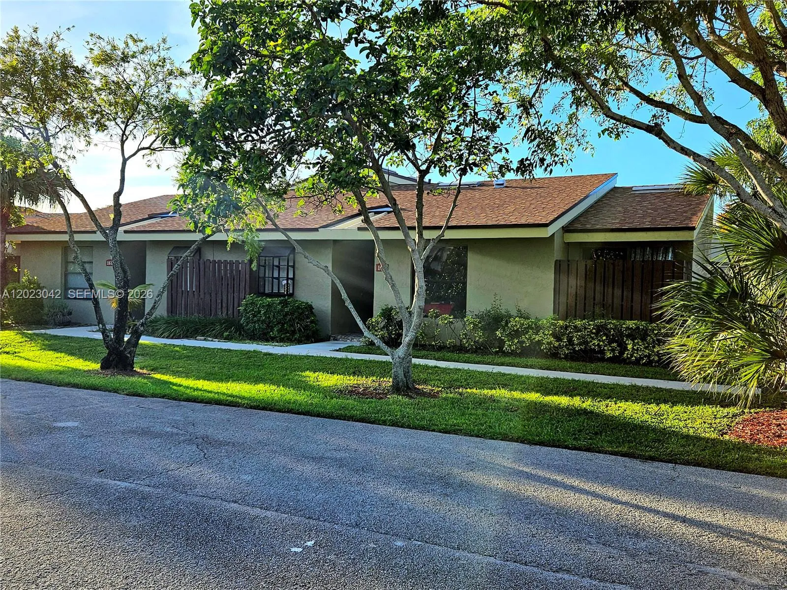 3 bedroom 2 bath for sale at 164 Meadows Dr, Boynton Beach FL 33436