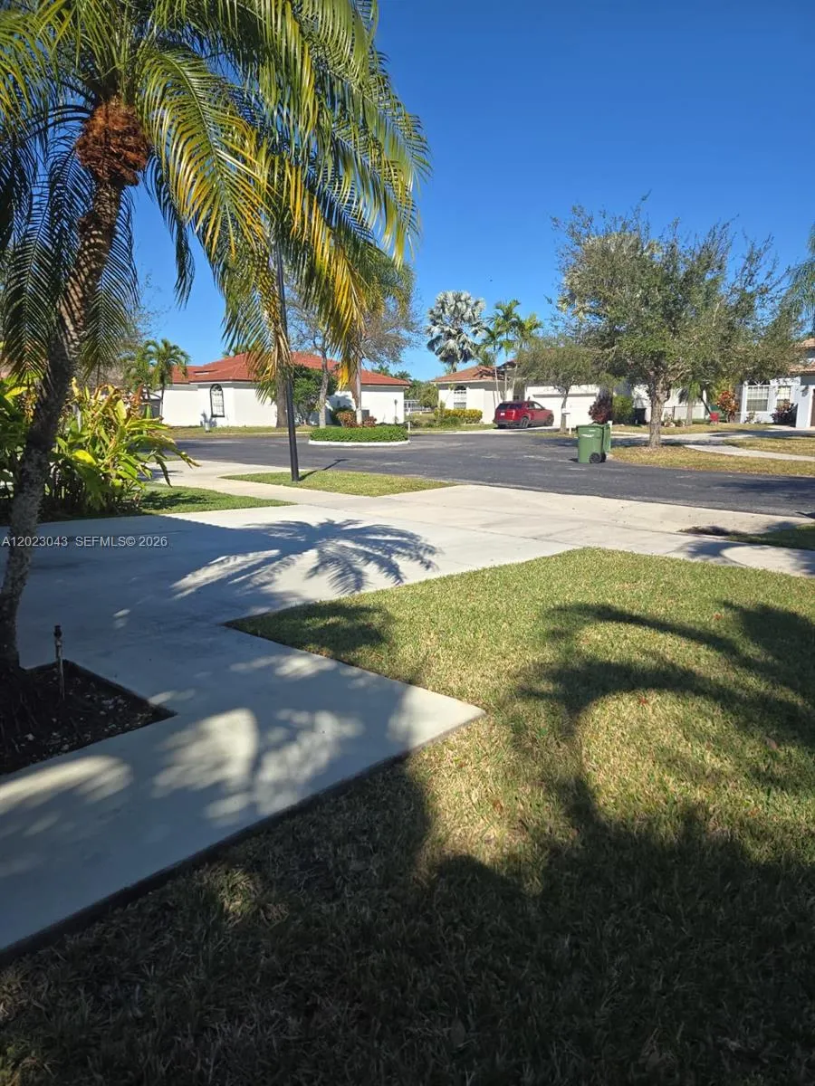 2810 Dunwoodie Pl, Homestead FL 33035