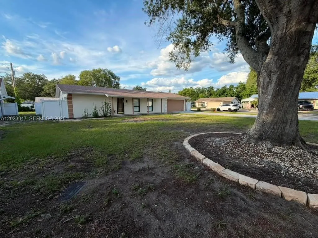 1210 BRANDA VISTA DR, Brandon FL 33510