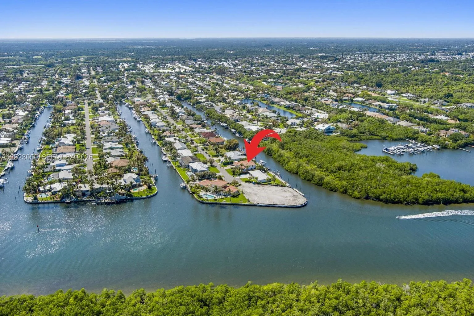 3 bedroom 2 bath for sale at 8565 SE Palm St, Hobe Sound FL 33455