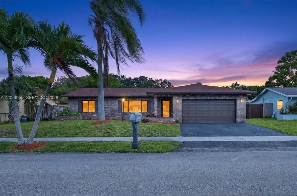 2460 NW 67 ct, Fort Lauderdale FL 33309
