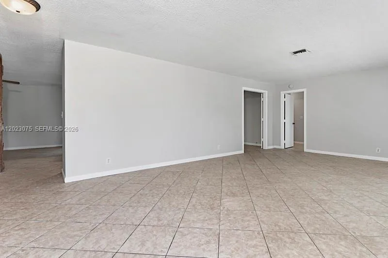 3910 NW 4th Ct # 3910, Boca Raton FL 33431