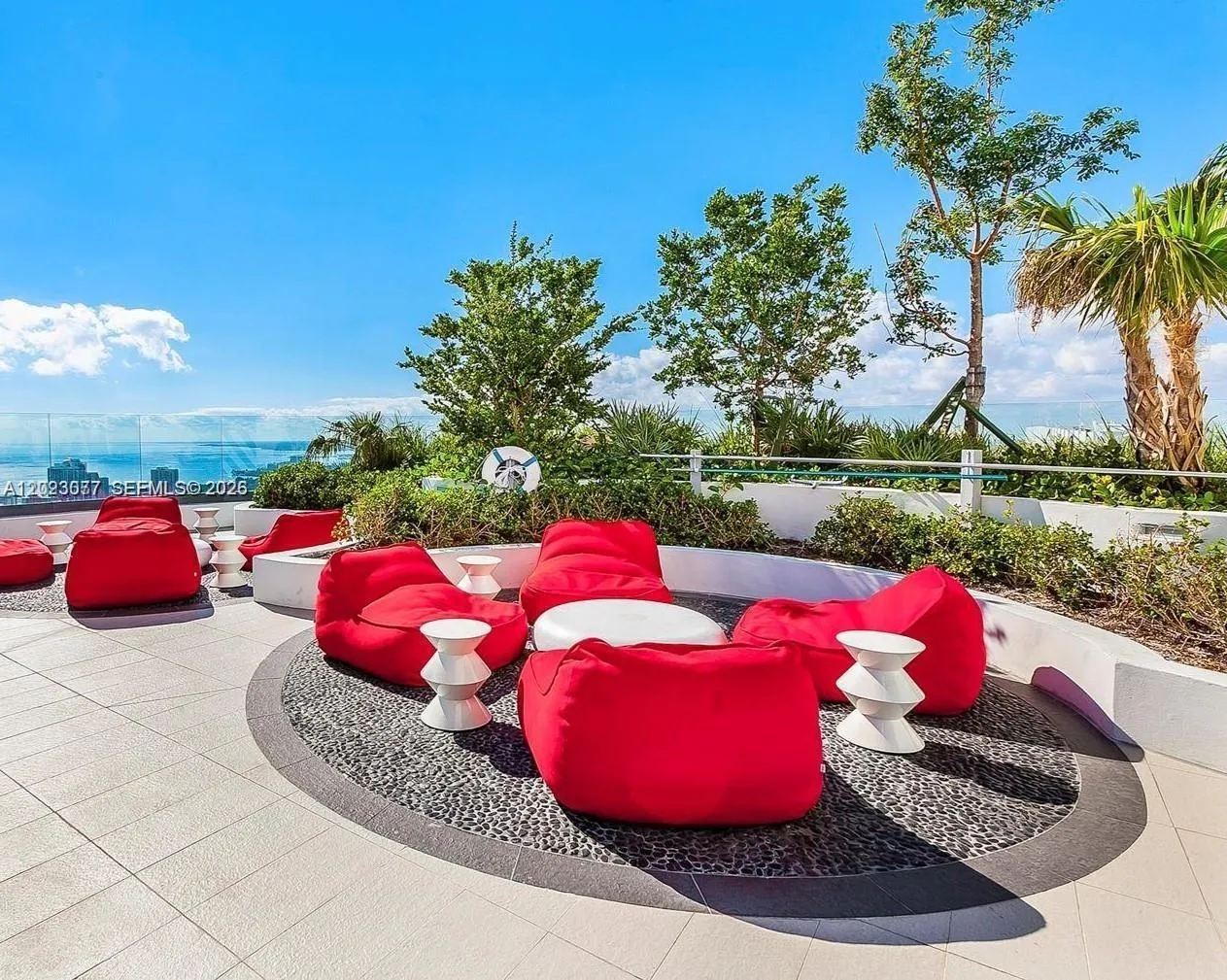 45 SW 9th St # 3501, Miami FL 33130