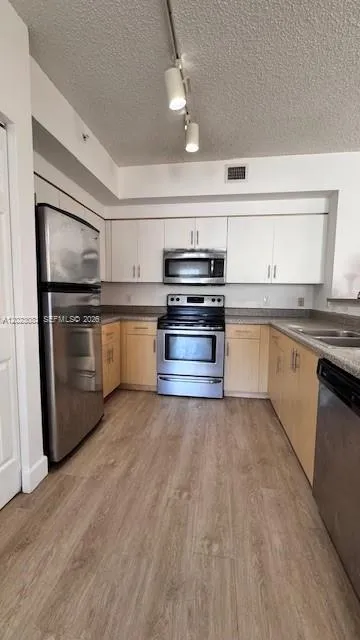 7930 N Nob Hill Rd # 106, Tamarac FL 33321