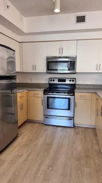 7930 N Nob Hill Rd # 106, Tamarac FL 33321