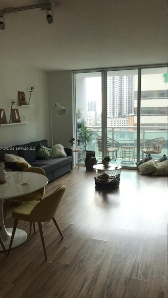 951 Brickell Ave # 1503, Miami FL 33131