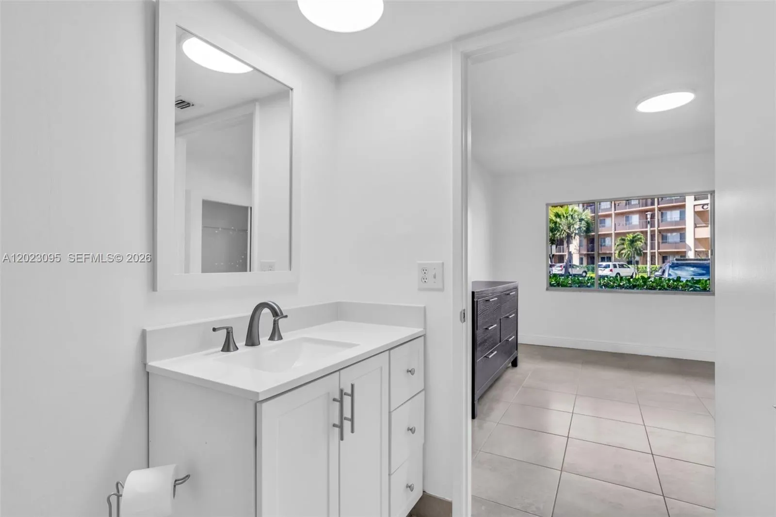 13705 SW 12th St # 102B, Pembroke Pines FL 33027