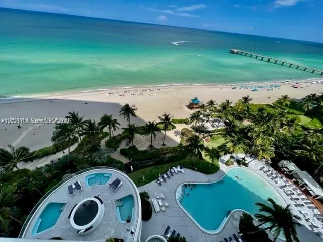 16901 Collins Ave # 1104, Sunny Isles Beach FL 33160
