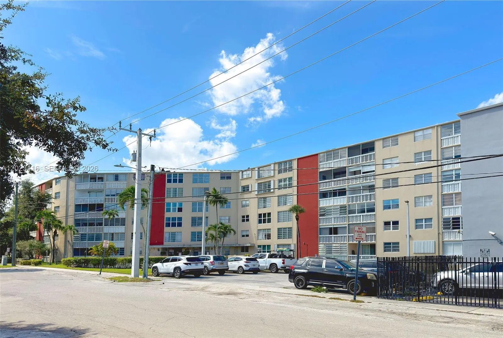 2 bedroom 2 bath for sale at 1475 NE 125th Ter # 408H, North Miami FL 33161