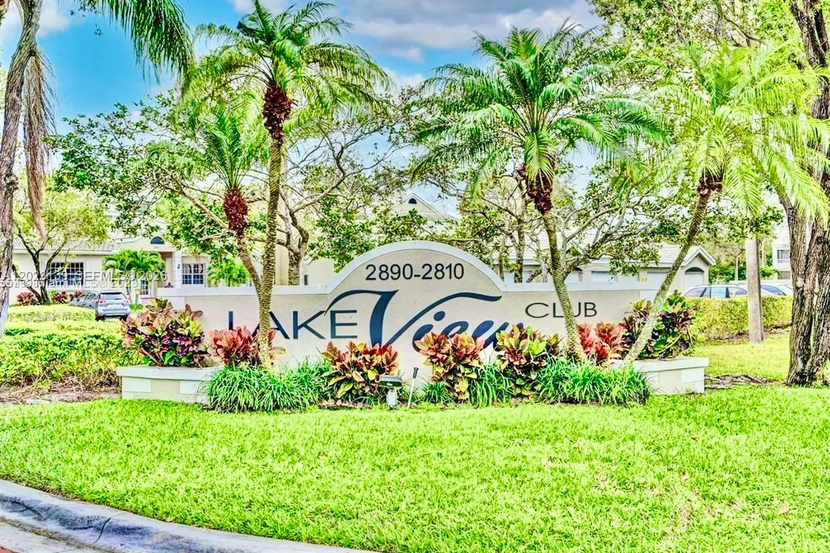 2880 N Oakland Forest Dr # 103, Oakland Park FL 33309