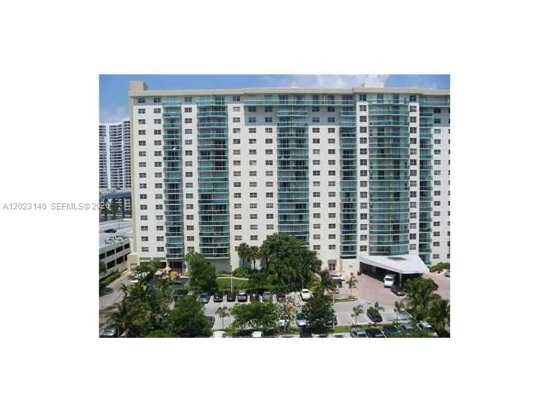 1 bedroom 1 bath for sale at 19380 COLLINS AV # 607, Sunny Isles Beach FL 33160
