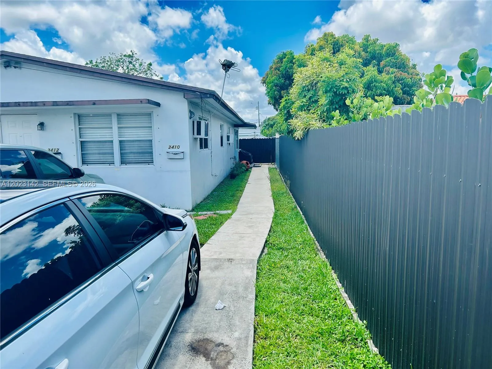 3410 SW 89th Ct, Miami FL 33165