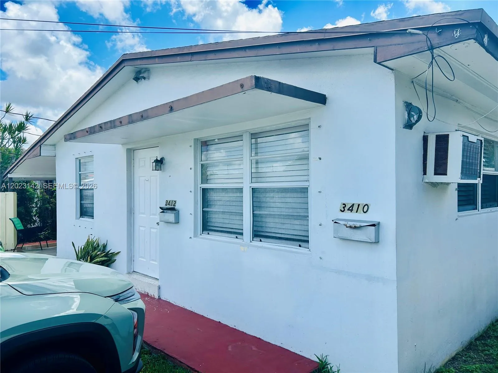 3410 SW 89th Ct, Miami FL 33165