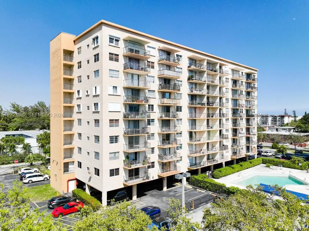 1470 NE 125th Ter # 809, North Miami FL 33161