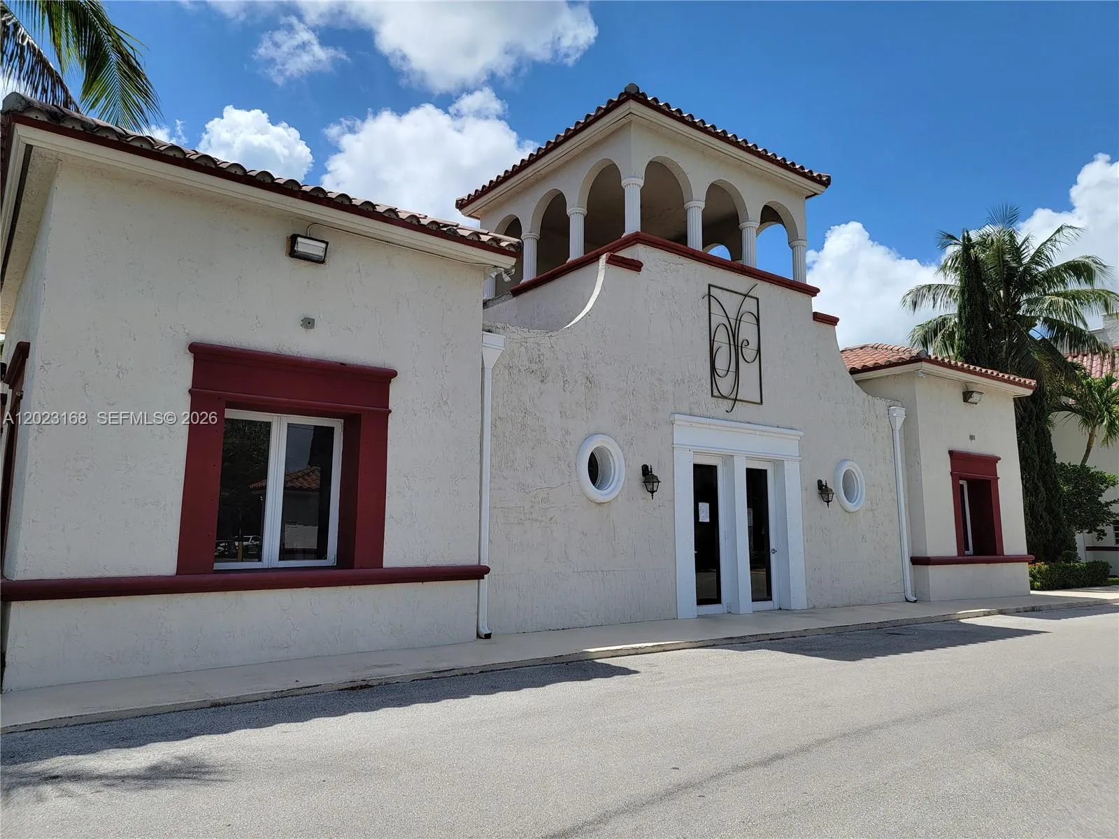 1 bedroom 1 bath for sale at 6707 N Kendall Dr # 107, Pinecrest FL 33156