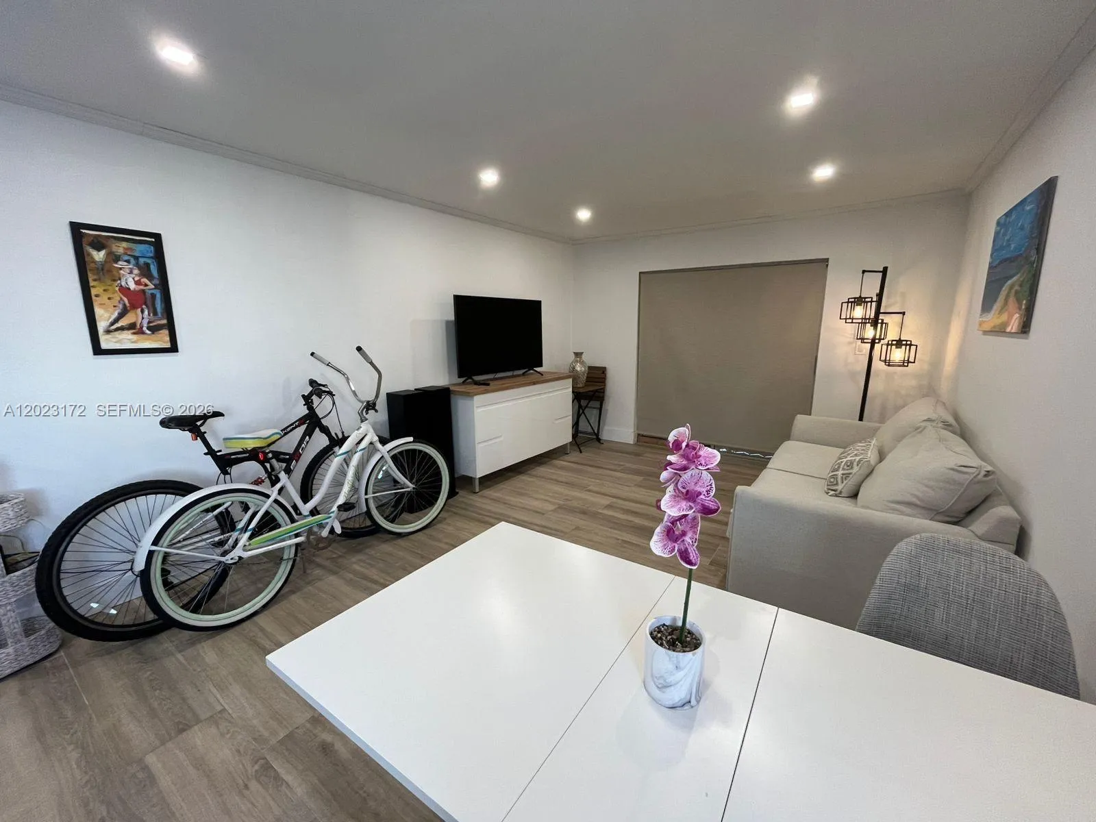 6965 Harding Ave # 401, Miami Beach FL 33141