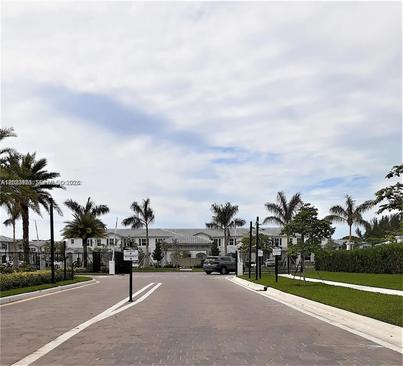 1857 SE 26th Ter, Homestead FL 33035