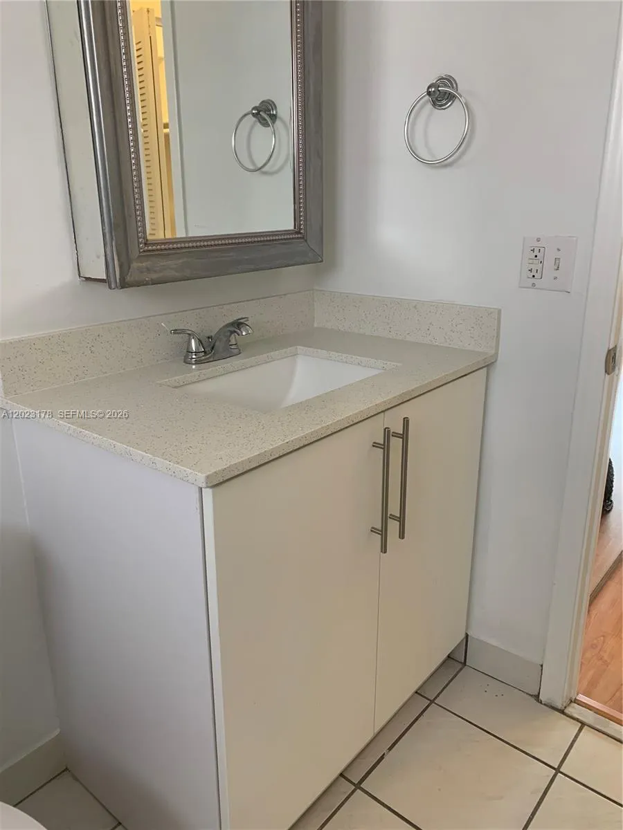 7703 Camino Real # 405, Miami FL 33143