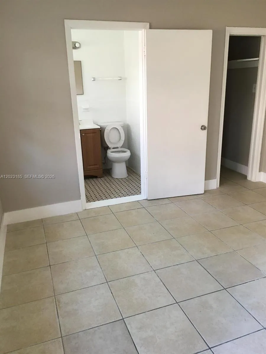 520 SW 4th St # 4, Miami FL 33130