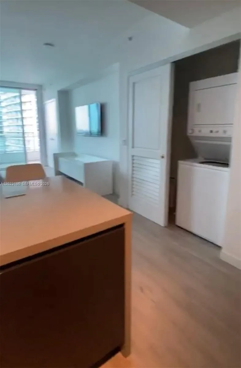 1080 Brickell Ave # 2405, Miami FL 33131