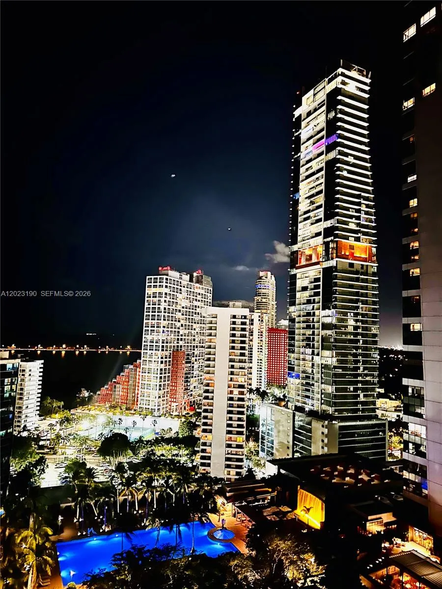 185 SE 14th Ter # 2809, Miami FL 33131