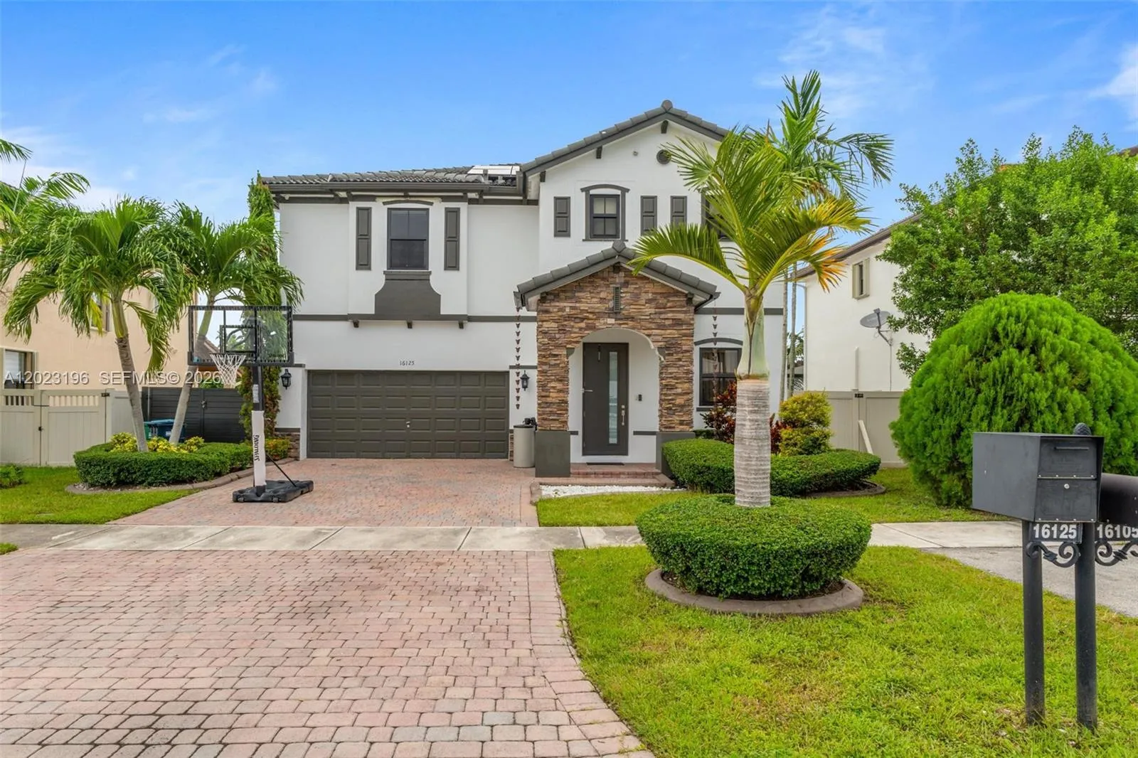 5 bedroom 3 bath for sale at 16125 SW 65th Ln, Miami FL 33193