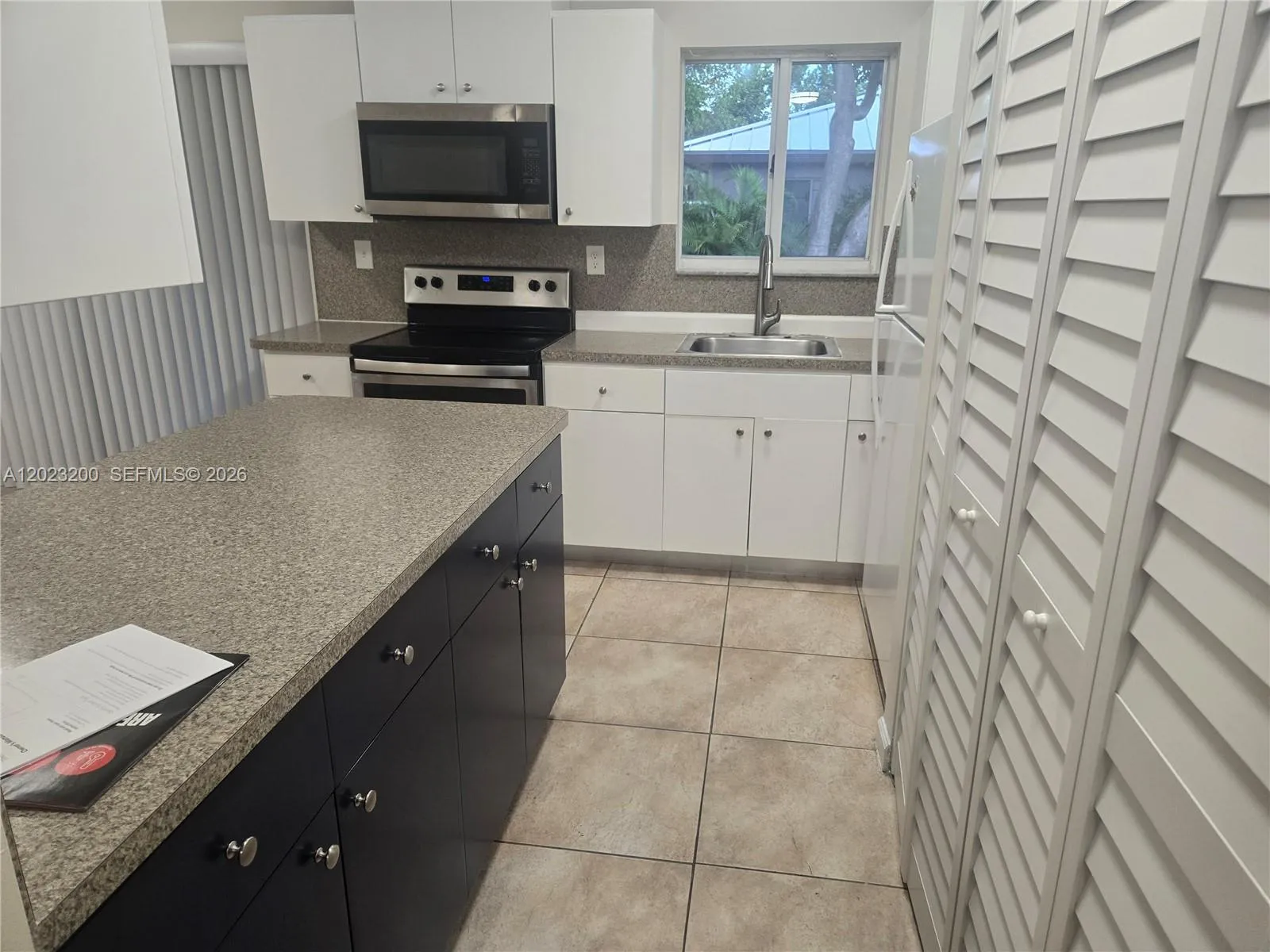 9400 SW 169th St # 00, Palmetto Bay FL 33157