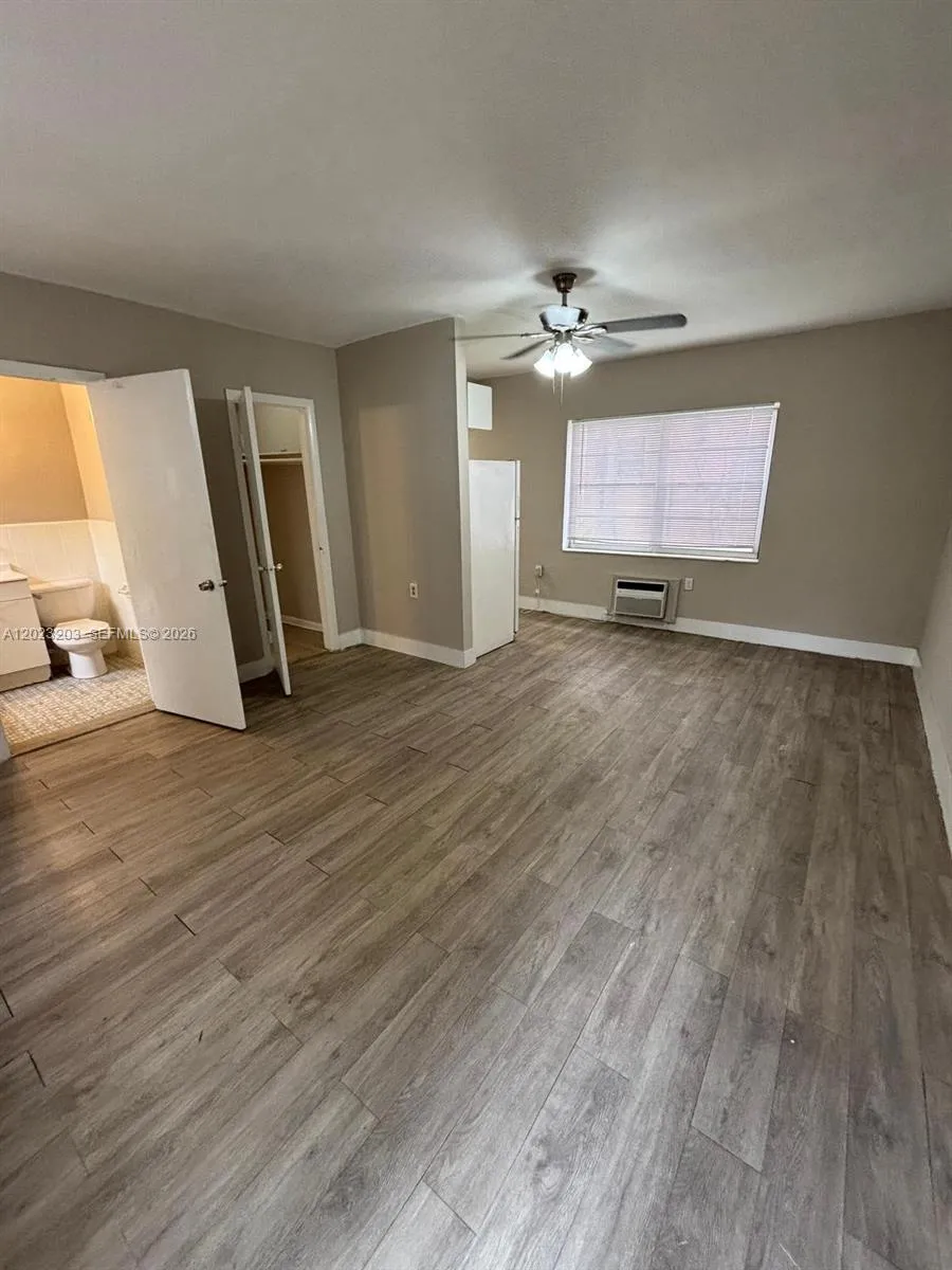 520 SW 4th St # 11, Miami FL 33130