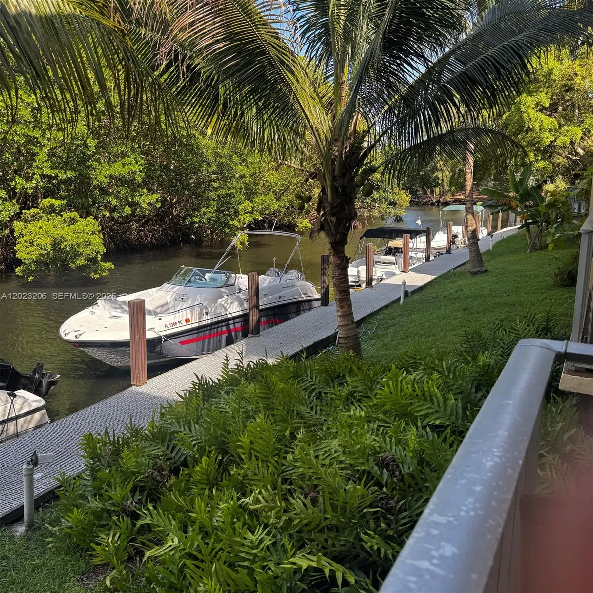 1860 Venice Park Dr # 107, North Miami FL 33181