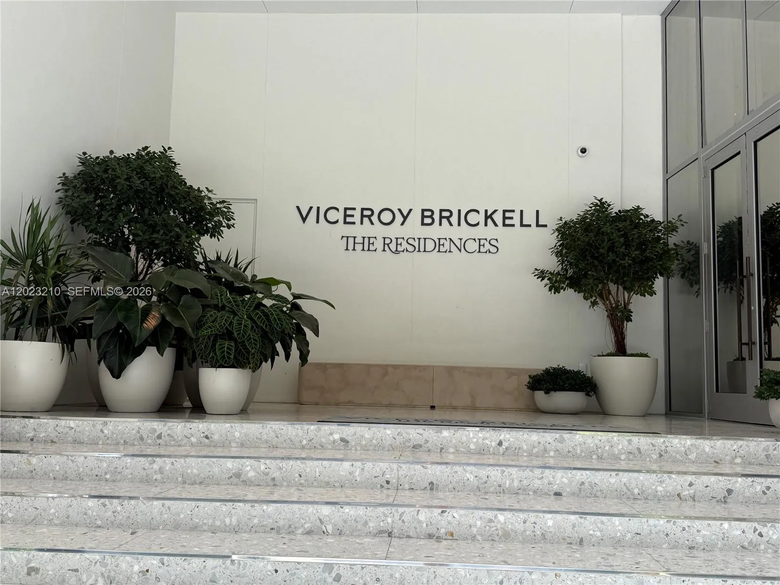 77 SE 5th ST # 2111, Miami FL 33131